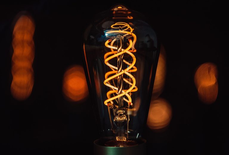 Электромонтажные работы и услуги электрика в Москве и Московской области