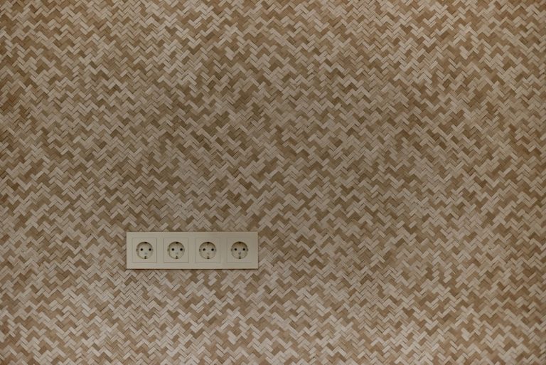 Услуги электролаборатории в Москве