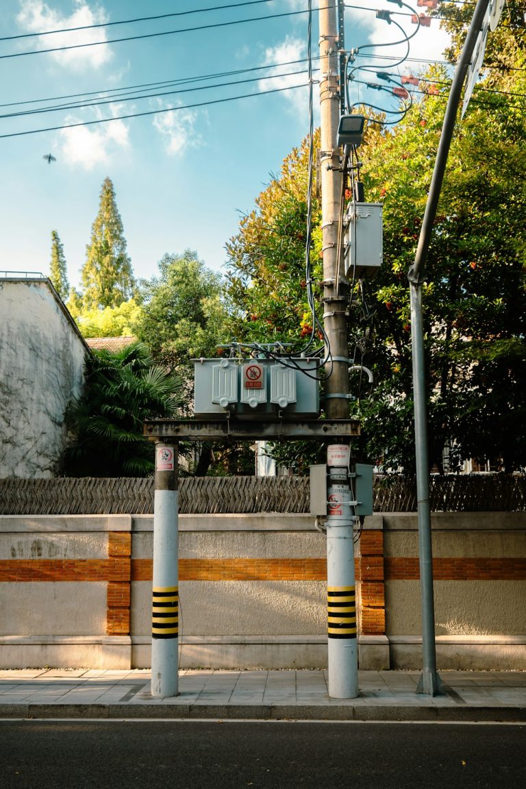Электромонтажные услуги и диагностика электросетей в Москве и Московской области